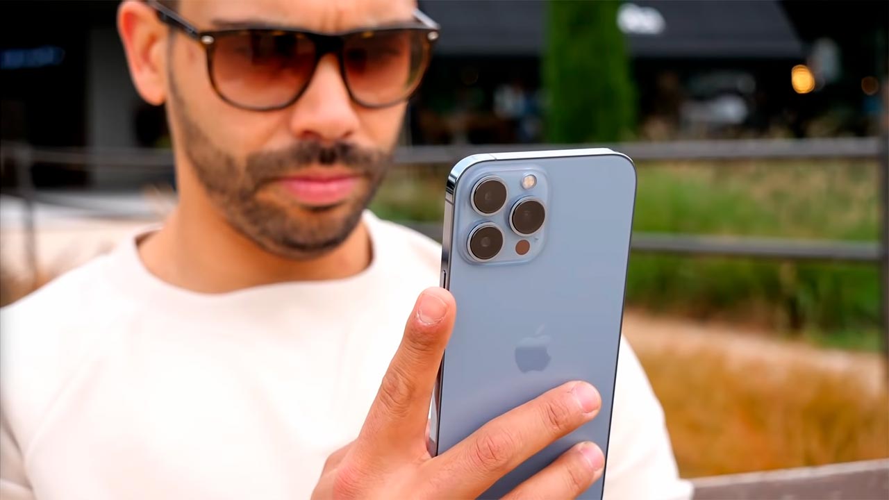 Persona con iphone